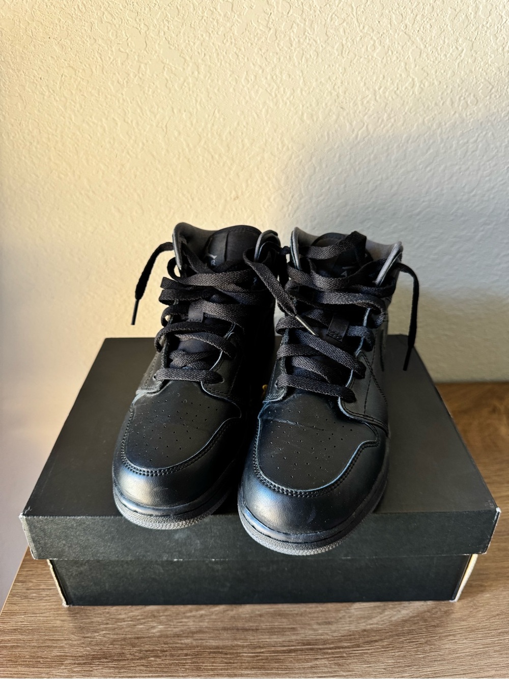 Jordan Men's Black High-Top Sneakers